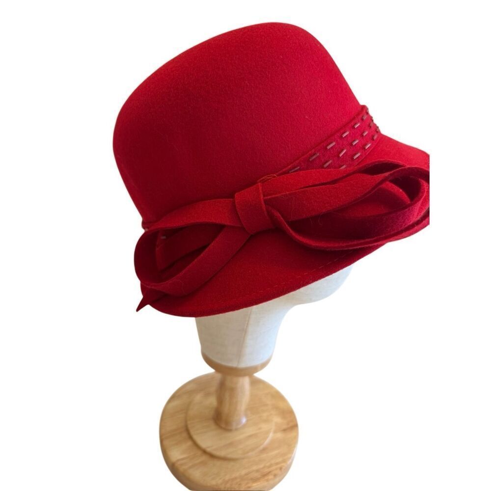 Vintage Broner Hat Red Wool Cloche Elegant, 20’s Style, Art Deco, Classic